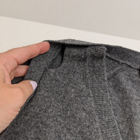 Line the Label Wool Cashmere Blend Sweater V neck - Picture 5 of 6